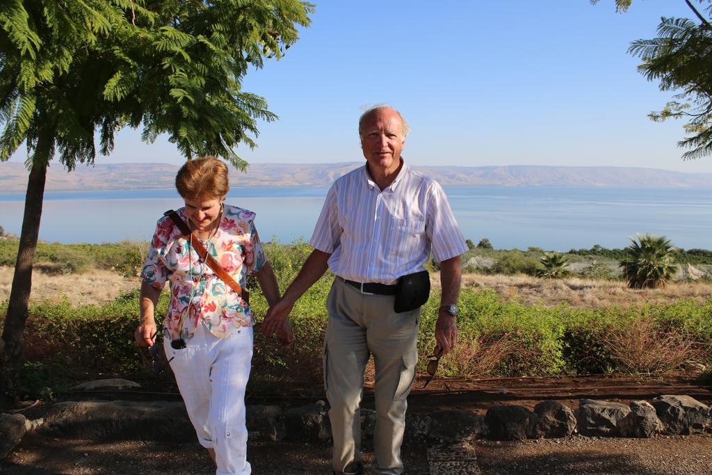 Hotel Bridge To Peace Tiberias Pokoj fotografie